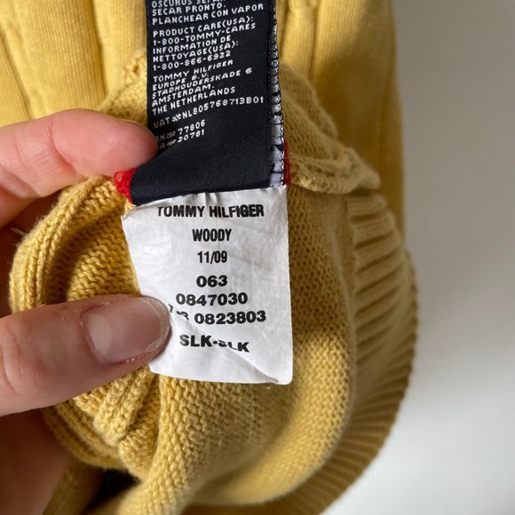 Tommy Hilfiger Men's Mustard Yellow Knit Sweater Vest Sz L - Picture 5 of 6